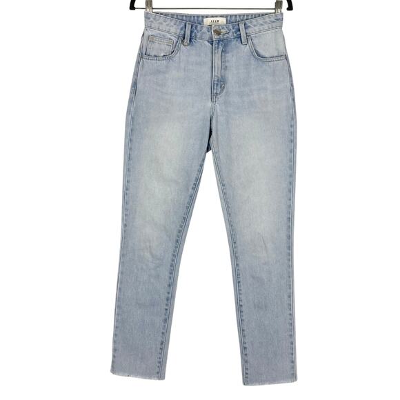 nwot NEUW Jeans 26”Eden Blue Lexii”High-Waist Tapered Raw-Hem Logo Zip Pockets - Picture 1 of 16